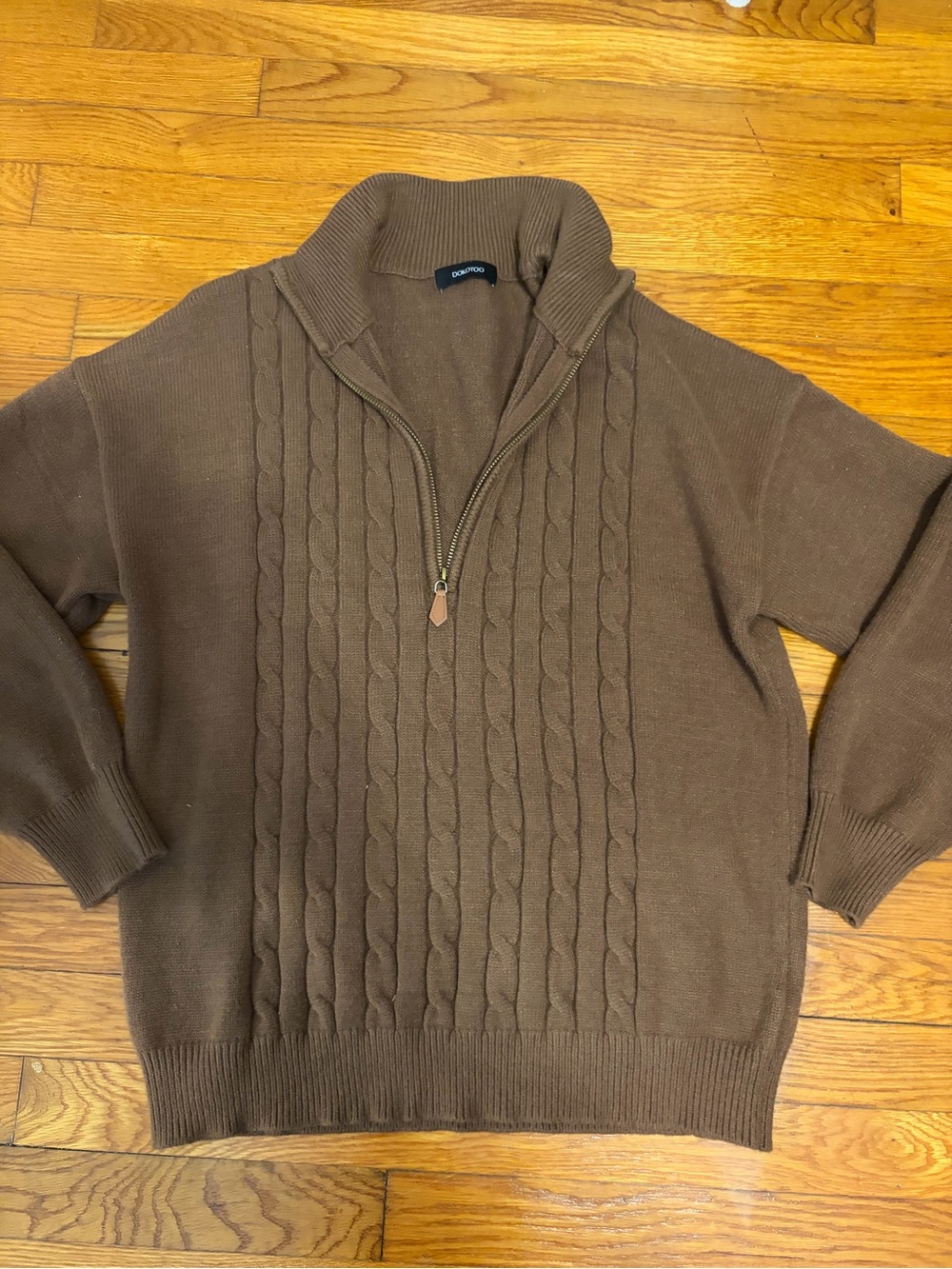 Women's Cable Zip-Up Sweater in Brown